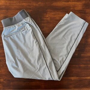 Athleta Brooklyn Pants Textured Ankle Gray Striped Women’s 4